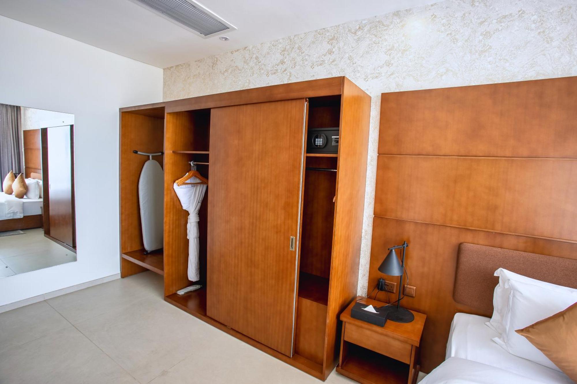 Alisa Hotel Tema Εξωτερικό φωτογραφία